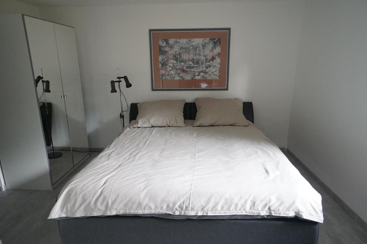 Neue Und Zentral Gelegene Wohnung In Stuttgart Kültér fotó